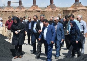 تبدیل ضایعات کشاورزی در آذرشهر به «کربن»