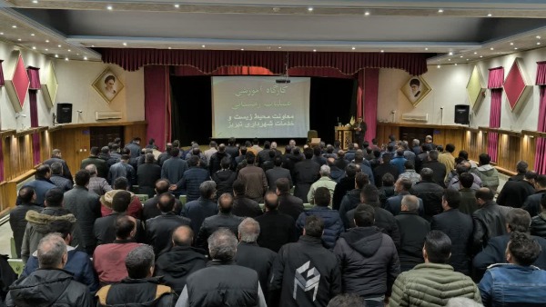 کارگاه آموزشی آشنایی با محلول‌سازی و محلول‌پاشی با حضور شهرداران نواحی مناطق ۱۰‌گانه شهرداری تبریز برگزار شد