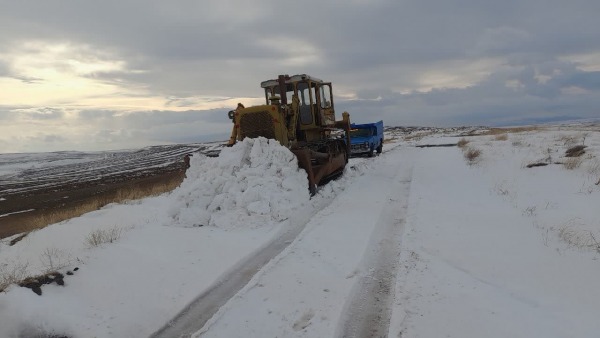 برف روبی ۵۰۰۰ کیلومتر باند راه های آذربایجان شرقی در ۲۴ ساعت گذشته