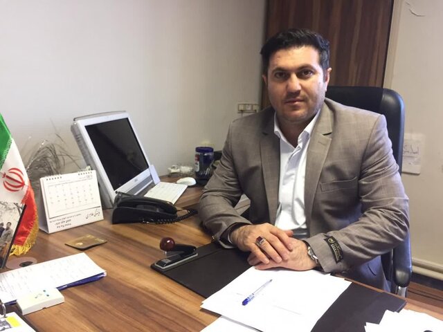 برف و کولاک شدید در منطقه نظر کهریزی تردد وسائط نقلیه را با مشکل مواجه کرده است