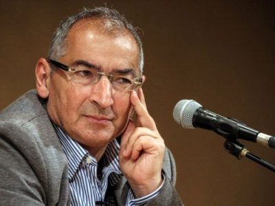 صادق زیبا‌کلام زندانی شد