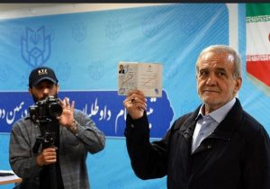 رقابت انتخاباتی عادلانه نیست/چطور ۵ اصولگرا مقابل تنها یک اصلاحطلب قرار گرفتهاند؟
