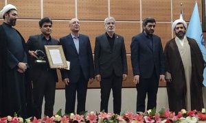 تجلیل از استاد دانشگاه شهید مدنی آذربایجان به عنوان یکی از سرآمدان آموزشی در سطح ملی