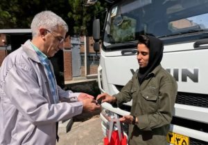 پابه‌رکاب شدن دختر دهه هفتادی با کامیونت‌های تولید تراکتورسازی