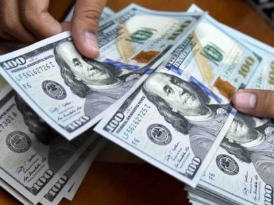 نرخ واقعی دلار حدود ۵۵ هزار تومان است