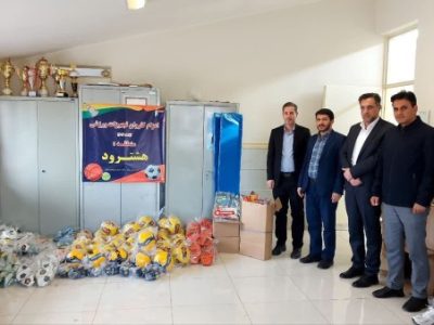 صاحب خانه شدن ۵۰ خانواده که نمی توانستند خانه بسازند