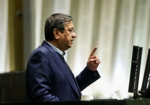 آن‌جا صحبت می‌کنم و کل نمایندگان را قانع می‌کنم