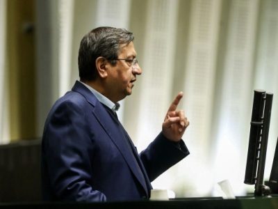 آن‌جا صحبت می‌کنم و کل نمایندگان را قانع می‌کنم
