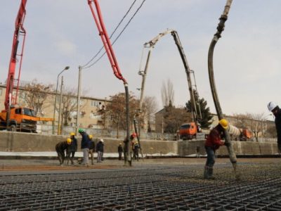 ثبت رکورد ۱۲۰۰ متر مکعب بتن‌ریزی روزانه در خط ۲ متروی تبریز