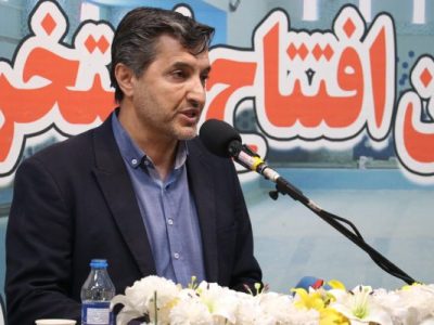 تبدیل زمین‌های خاکی تبریز به چمن مصنوعی