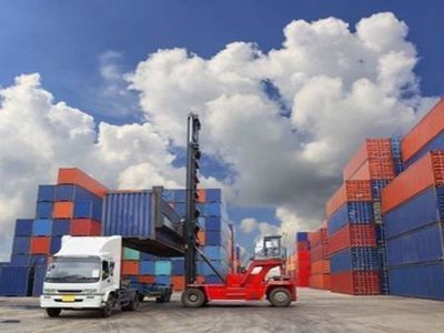 صادرات بیش از ۳۱ میلیون دلاری کالا از گمرک جلفا