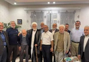 مهدی کروبی: مذاکره مستقیم با آمریکا برای برداشتن سایه‌ تحریم و جنگ، ضروری است