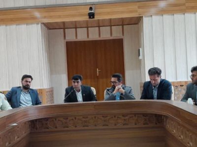 زمین و زیرساخت‌های برق در اختیار واحدهای صنعتی قرار بگیرد