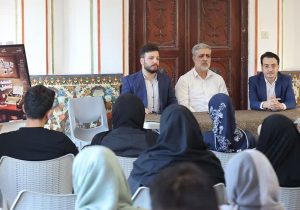 «جمعهای که تعطیل نبود» به روی صحنه میرود