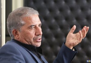 کالاها باید با قیمت ثابت در اختیار مردم قرار بگیرد / ضرورت افزایش حقوقها هر سه ماه یک بار