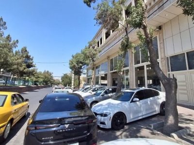 تشکیل گشت مشترک برای رفع سد معبر نمایشگاههای خودرو در تبریز