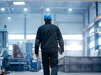 فعالان اقتصادی مشکلات و موانع را به وزارت اقتصاد گزارش کنند