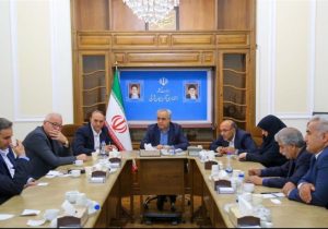 بررسی مشکلات حوزه گمرک و لجستیک در نشست مشترک با استاندار آذربایجان شرقی