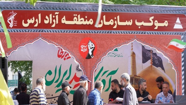 موکب ارس میزبان روزانه ۲ هزار زائر آقای شهید ایران در مشهد موکب ارس میزبان روزانه ۲ هزار زائر آقای شهید ایران در مشهد