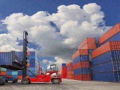 صادرات ۵۹۶ میلیون دلاری کالا از گمرکات آذربایجان شرقی