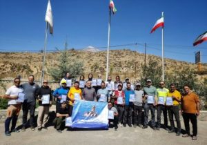 صعود موفق تیم كوهنوردی پتروشیمی تبریز به قله دماوند