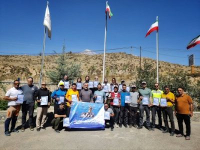 صعود موفق تیم كوهنوردی پتروشیمی تبریز به قله دماوند