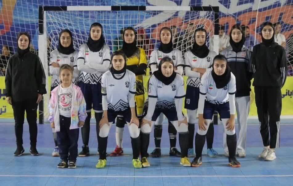 درخشش فوتسالیست های دختران مس سونگون ورزقان درخشش فوتسالیست های دختران مس سونگون ورزقان