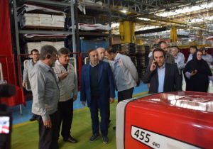 نماینده تبریز: مشکل تسهیلات خرید تراکتور را از رئیسجمهور پیگیری میکنیم