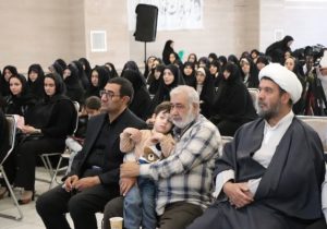 گرامیداشت هفته دفاع مقدس در گلزار شهدای وادی رحمت