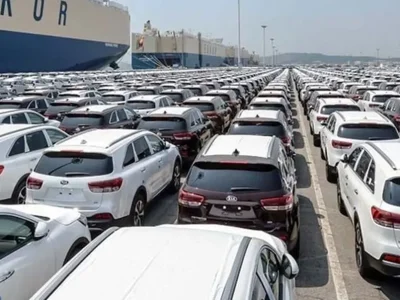 در شرایط جنگی، واردات خودرو متوقف نشده است